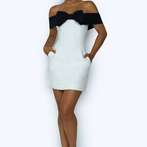 Chic Strapless White and Black Dress